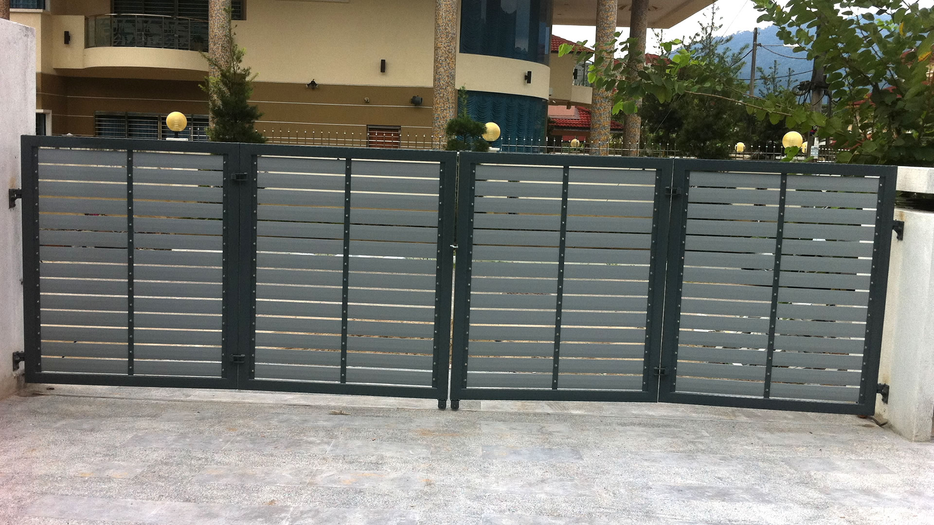 Stainless Steel Auto Gate, Stainless Steel Main Gate, Aluminium Main Gate,