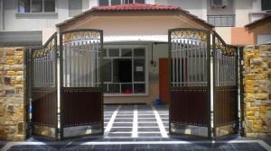 auto gate