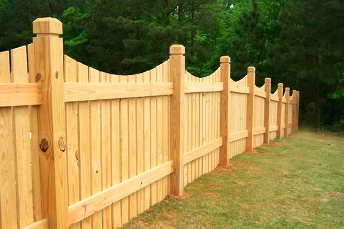 Installing wooden fence contractor and services